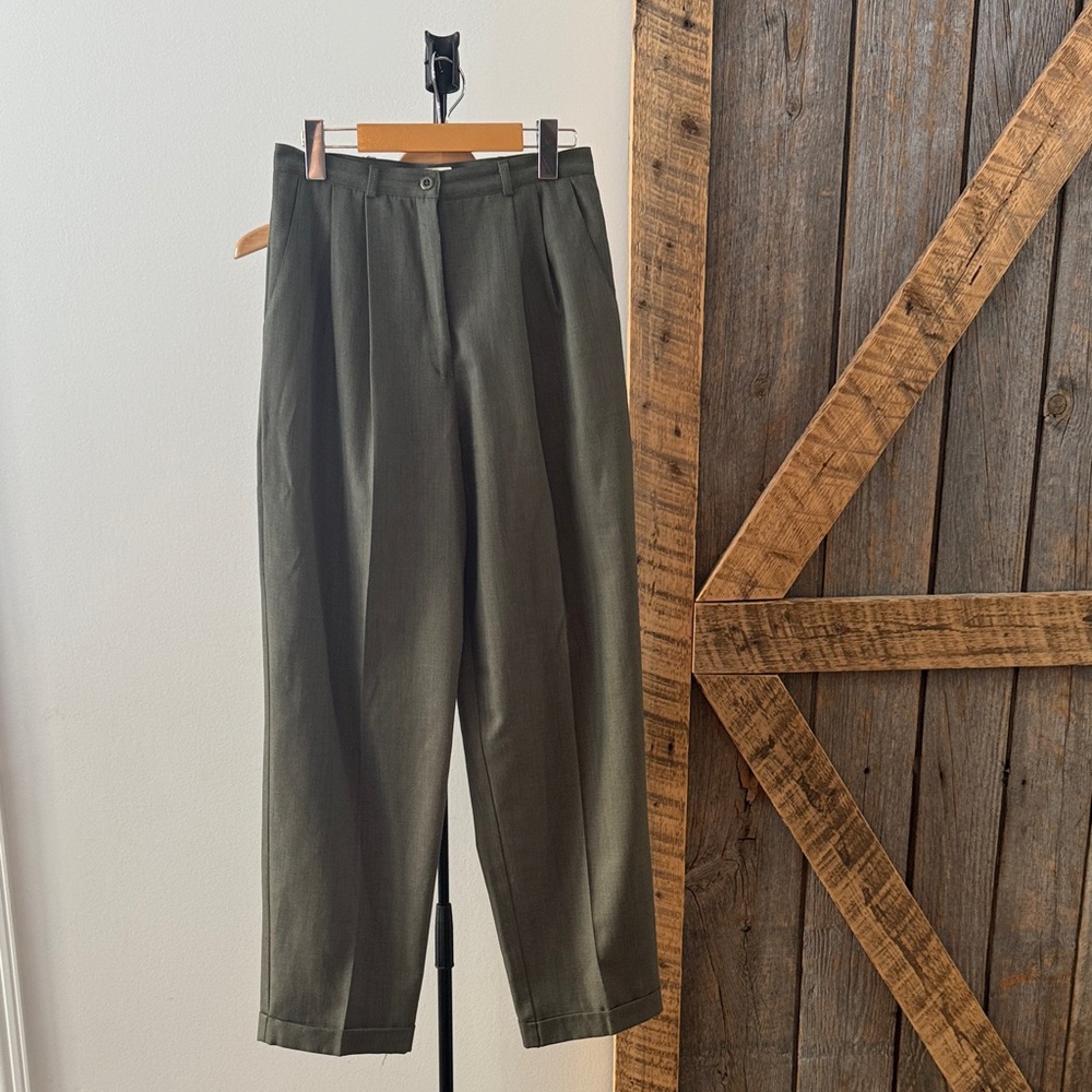 Vice Versa olive green trouser made in Canada-Size 9